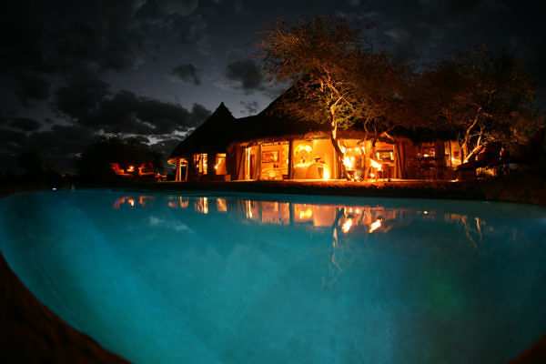 Okonjima-Bush-Suite-010-dave-oko