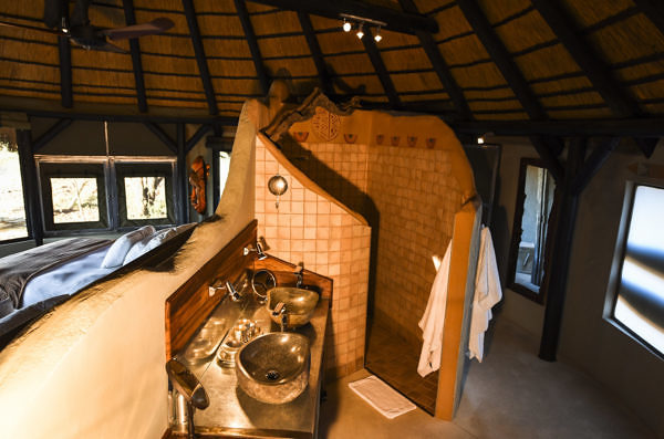 Okonjima-Luxury-Bush-Camp-bush-camp-ensuite-chalet-1