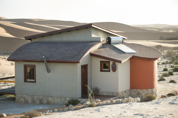 Desert-Breeze-Lodge-bung-dune-view-2