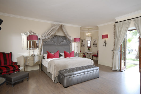 Windhoek-4-heinitzburg-room-example