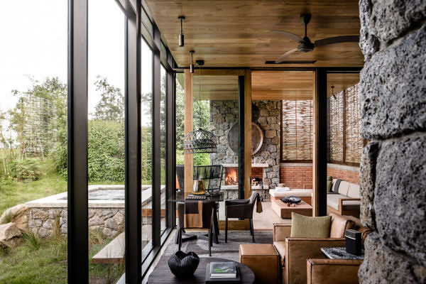 Singita_Kwitonda_Rwanda-singita-kwitonda-lodge-outdoor-deck