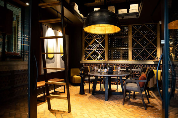 Singita_Kwitonda_Rwanda-singita-kwitonda-lodge-wine-cellar
