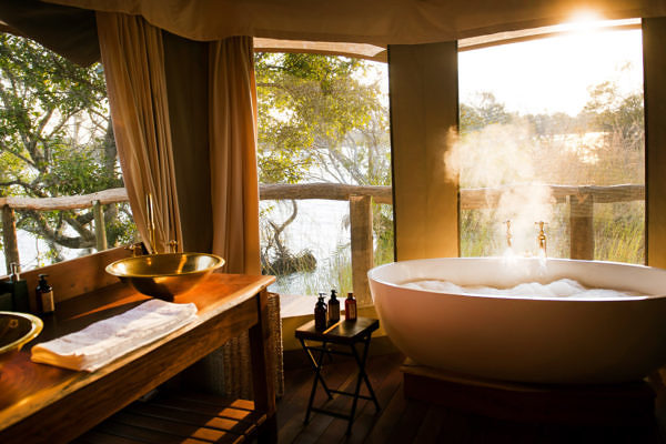 Ila-Safari-Lodge-bath-family-tent