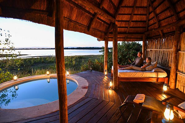 Royal-Zambezi-kansanshi-day-bed
