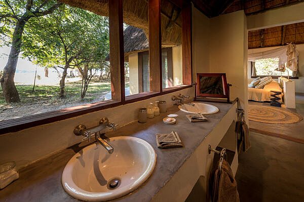 Luangwa-River-Camp-s-luangwa-2014-07-96e