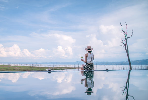 Finest_Zimbabwe-finest-changa-infinity-swimming-pool
