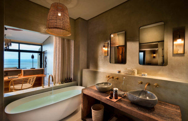 Bumi_Hills_Safari_Lodge-6-bumi-hills-safari-lodge-lake-kariba-zimbabwe-luxury-safari-lodge-lake-view-room-bathroom-african-bush-camps-10