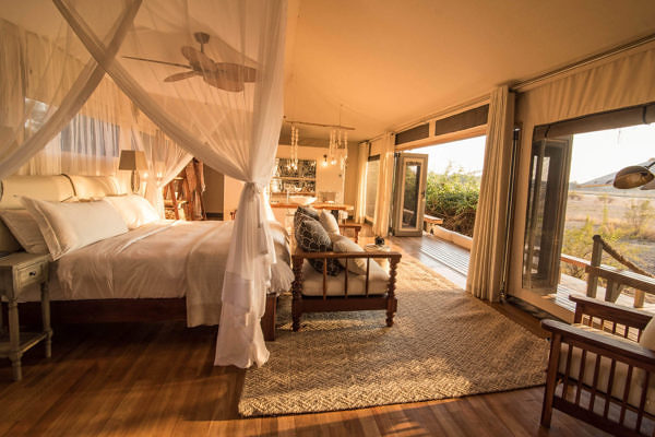 Chikwenya-chikwenya-lodge-2000px-kyle-and-ruth-16-of-98