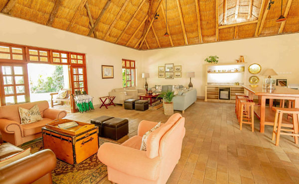 Ilala_Lodge-ilala-lodge-totoba-lounge