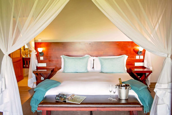 Ilala_Lodge-strathearn-suite-kindsize-bed