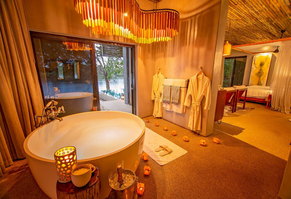 Matetsi_River_Lodge-9-matetsivictoriafalls-bathroom